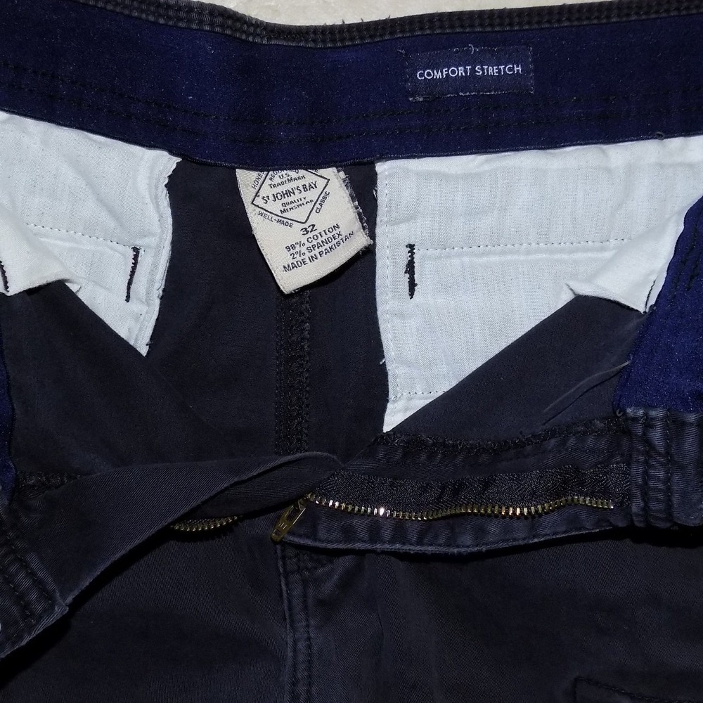 St Johns Bay Mens Cargo Shorts Black Comfort‎ Stretch Size 32 Casual Everyday - Picture 2 of 7